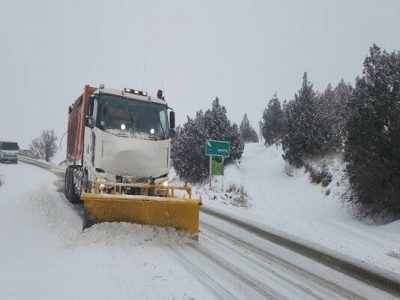 ببینید| برف روبی ونمک پاشی محورهای خراسان شمالی توسط
راهداران