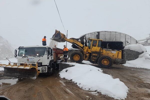 ویدئو | عملیات راهداری زمستانی در سطح محورهای کوهستانی استان
مازندران