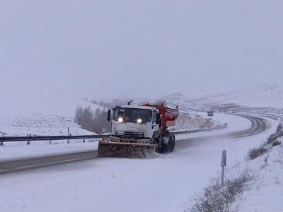 ۱۶ هزار کیلومتر برف‌روبی و نمک‌پاشی در جاده‌های همدان انجام
شد