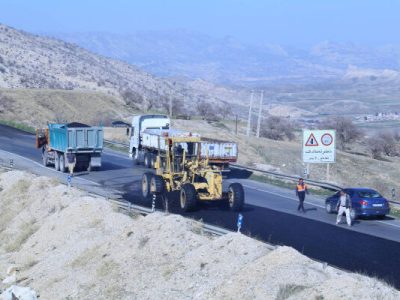 انجام بیش از ۳۱ هزار تن عملیات لکه‌گیری در جاده‌های
ایلام