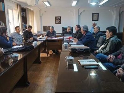 ببینید |نشست معاونت مسکن و ساختمان اداره کل راه و شهرسازی
استان قزوین با مشاورین، پیمانکاران و متقاضیان طرح نهضت ملی
مسکن