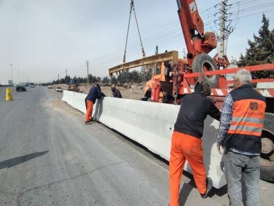 ببینید|اجرای عملیات ایمن سازی و نصب نیوجرسی در دهانه های پل
های آبرو آزادراه تهران -کرج قزوین