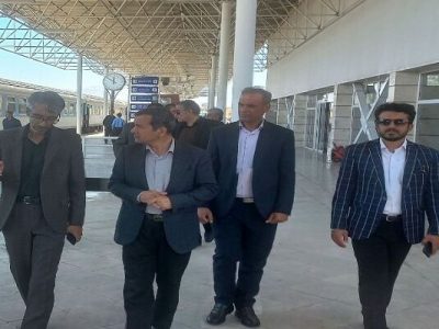 مدیرکل راه و شهرسازی سیستان و بلوچستان از ایستگاه راه آهن
زاهدان بازدید کرد