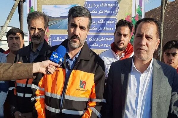 ببینید| بازدید رئیس سازمان راهداری و حمل و نقل جاده‌ای کشور
از محورهای غرب استان اصفهان