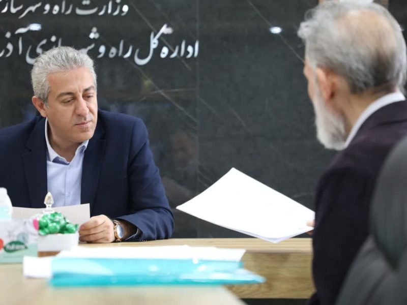 ببینید| دیدار چهره به چهره و ملاقات مردمی مدیرکل راه و
شهرسازی آذربایجان غربی