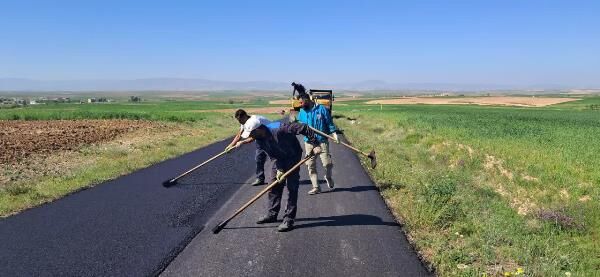 اتمام روکش آسفالت محور خاکریز در استان زنجان