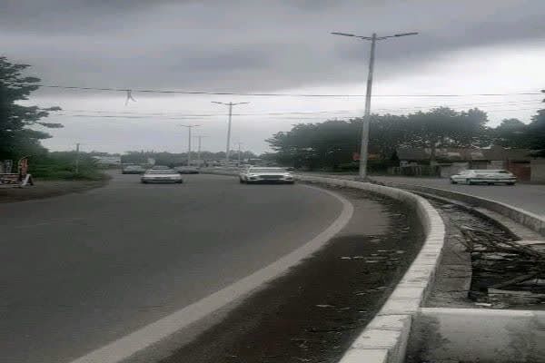 احداث سیستم روشنایی رشت-پیربازار بطول ۲۵۰۰ متر و اعتباری
بالغ بر ۷/۵ میلیارد تومان