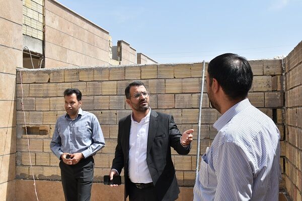 بازدید مدیرکل راه و شهرسازی استان از پروژه خانه های جایگزین
مسکن مهرناایمن سمنان
