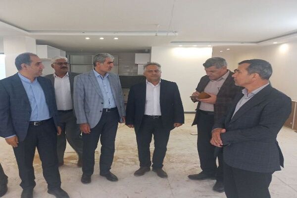 ببینید| بازدید رئیس هیات عامل صندوق ملی مسکن و هیات همراه از
پروژه های مسکونی، روبنایی و زیربنایی طرح نهضت ملی زاهدان