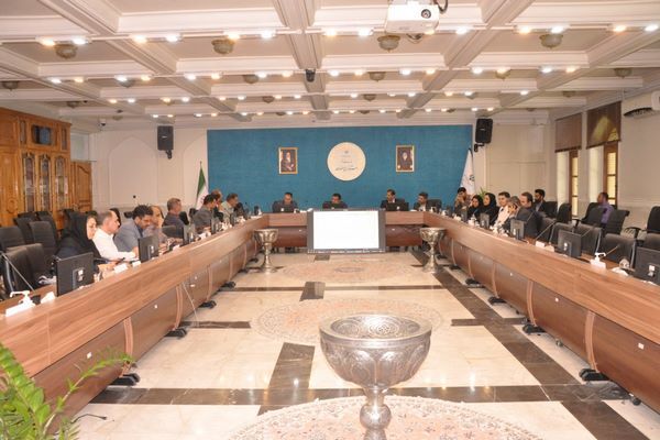 ببینید| جلسه کمیسیون ماده پنج و گروه کاری تلفیق زیربنایی
استان اصفهان