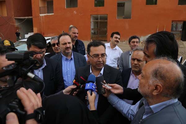 ببینید| سفر یک روزه معاون مسکن و ساختمان وزیر راه و شهرسازی
به قزوین