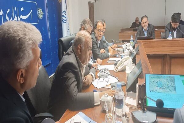 ببینید lجلسه بررسی وضعیت راه‌های استان مرکزی با حضور معاون
وزیر راه و شهرسازی