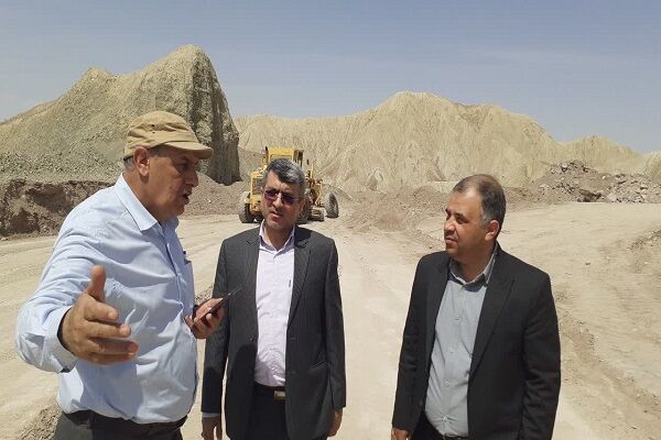 ببینید|بازدید مدیر کل راه و شهرسازی شرق استان سمنان ( شاهرود
) از قطعه دوم محور شاهرود-طرود