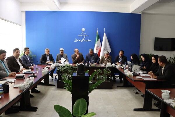 برگزاری چهارمین جلسه کمیسیون ماده پنج خراسان رضوی با بررسی
۲۲ دستور کار