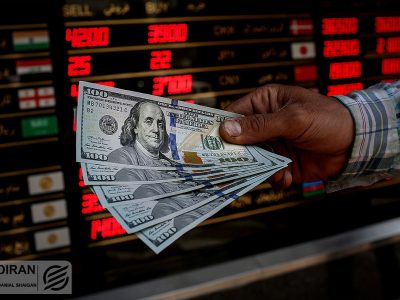 بورس و دلار خلاف جهت یکدیگر حرکت کردند/ طلای جهانی شبانه بالا رفت