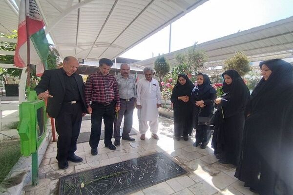 تجدید میثاق کارکنان اداره کل راه و شهرسازی سیستان و بلوچستان
با آرمان‌های شهدا