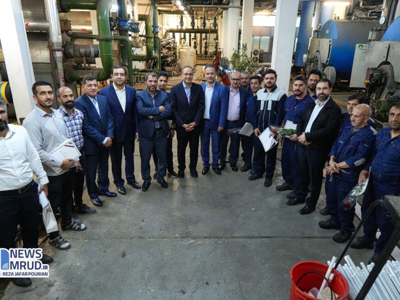 تجلیل از تلاشگران وزارت راه و شهرسازی به مناسبت روز جهانی
کار و کارگر 