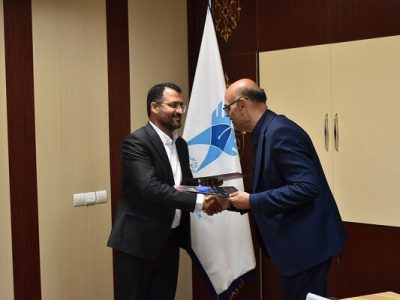 تفاهم نامه همکاری راه و شهرسازی استان سمنان و دانشگاه آزاد
اسلامی سمنان امضا شد