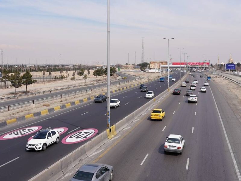 ثبت بیش از ۲۱ میلیون و ۴۰۰ هزار تردد خودرو در فروردین ماه
۱۴۰۴