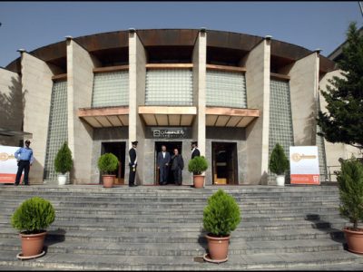 حدود ۱۲۶ همت تسهیلات نهضت ملی توسط بانک مسکن پرداخت
شد