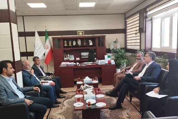 دیدار مدیرکل بنیاد شهید و امور ایثارگران سیستان و بلوچستان
با مدیرکل راه و شهرسازی استان