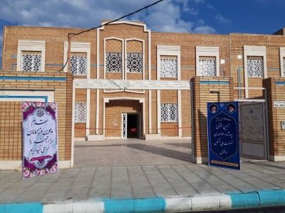 ساخت بیش از ۱۳ هزار واحد مسکونی در طرح نهضت ملی مسکن در
خوزستان/ ۴۲۰ واحد تحویل متقاضیان شد/آمادگی برای تحویل ۱۵۰۰ واحد
دیگر تا نیمه نخست سال