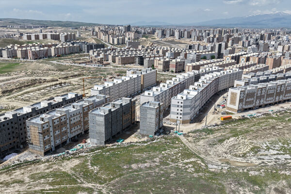 ساخت ۹۸۴ واحد مسکونی در شهرک اندیشه ۴ اردبیل