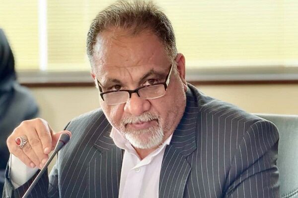 صادرات بیش از ۴۸ هزار تن کالا از پایانه مرزی ماهیرود طی
فروردین ماه سال جاری