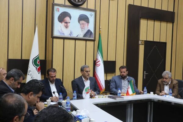 نوسازی ناوگان حمل و نقل مسافری و ساماندهی مرز پرویزخان، از
اولویت‌های اصلی در استان کرمانشاه است
