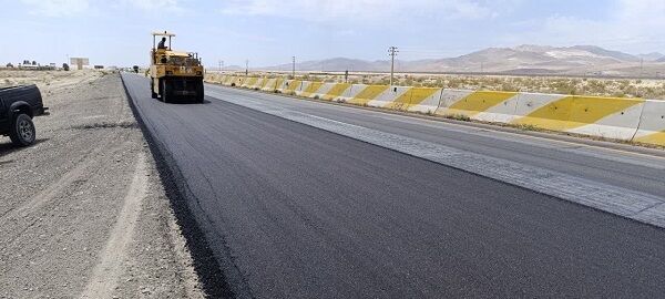 پیشرفت ۸۰ درصدی عملیات بهسازی و روکش آسفالت محور آرادان –
سرخه استان سمنان