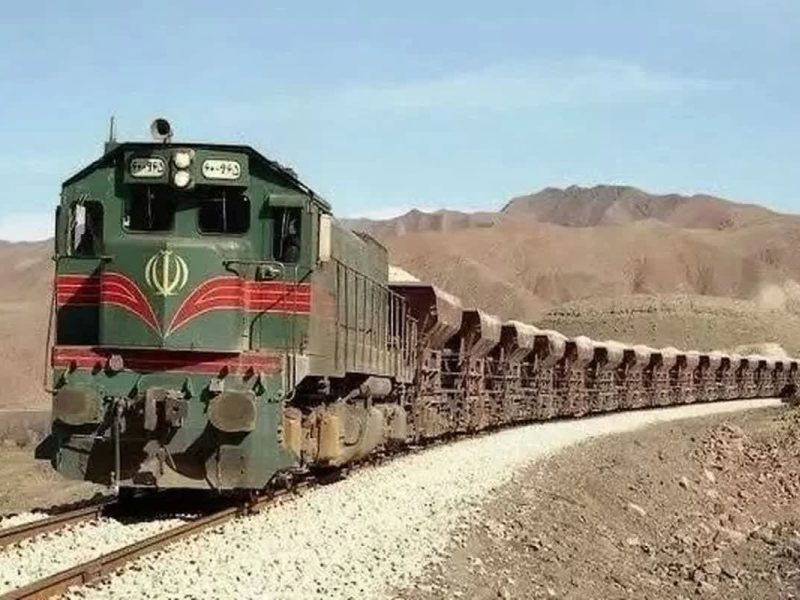 کلیپ برخورد خودروی جیپ با قطار مربوط به سال ۱۴۰۲ است
