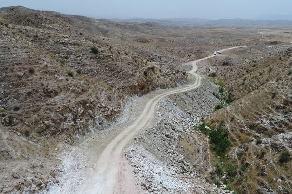 آغاز عملیات بهسازی محور روستایی سه داران شهرستان
پلدختر