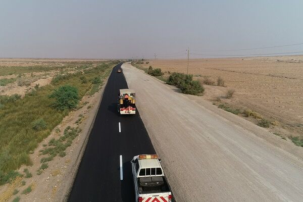 اجرای عملیات خط‌کشی ۴۸ کیلومتر از محورهای بروجن برای ارتقای
ایمنی جاده‌ای