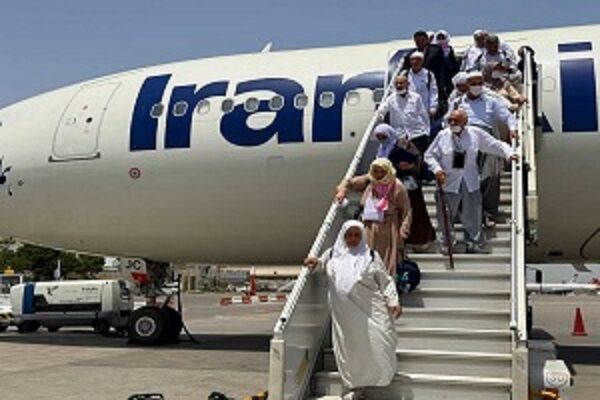 بازگشت هوایی حجاج ایرانی باقی‌مانده در عربستان از طریق
فرودگاه بین‌المللی مشهد