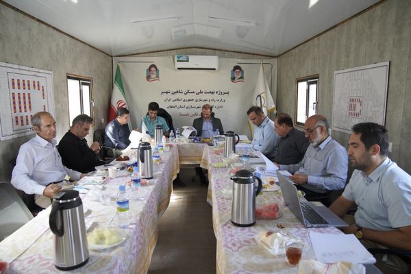 ببینید| بررسی میدانی و ارزیابی موانع پیشرفت طرح ۲۵۰۰ واحدی
نهضت ملی مسکن شاهین‌شهر