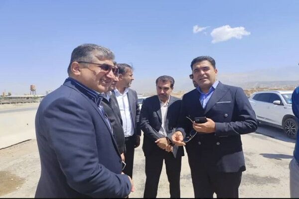 ببینید|بازدید مدیر کل راه و شهرسازی به همراه معاون عمرانی
استاندار کهگیلویه و بویراحمد از عملیات ساخت پل سوم بشار
یاسوج