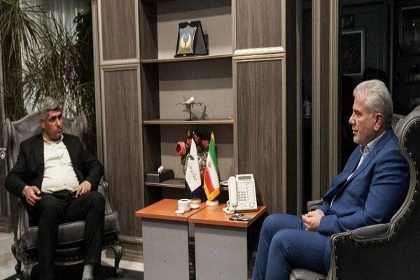 بررسی توسعه خدمات پروازی به فرودگاه طبس در دیدار نماینده
مجلس با مدیرعامل “هما”