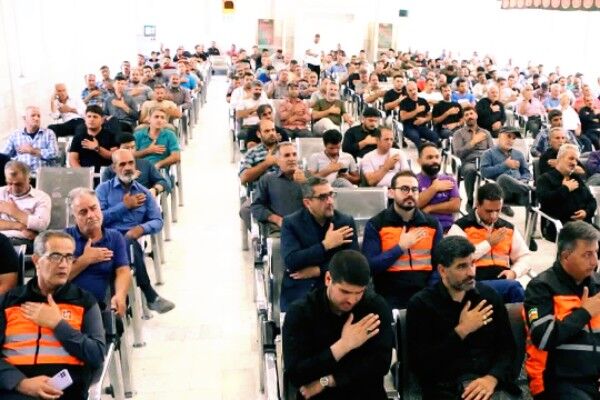 برگزاری مراسم گرامیداشت مقام شهدای تجاوز رژیم صهیونیستی به
خاک میهن در پایانه بار اراک