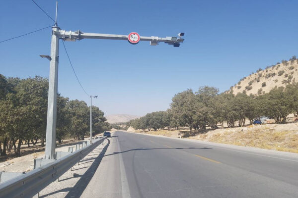 شناسایی بیش از ۵۷ هزار تخلف سرعت در محورهای استان ایلام/
افزایش ۸ درصدی تردد خودروهای غیربومی