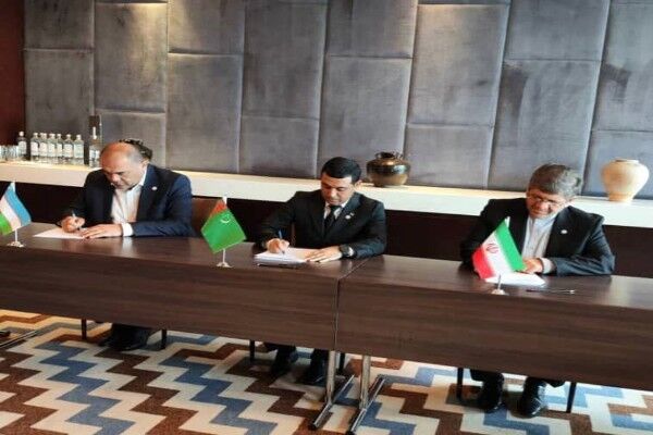 همکاری ایران، ترکمنستان و ازبکستان در توسعه ترانزیت
ریلی