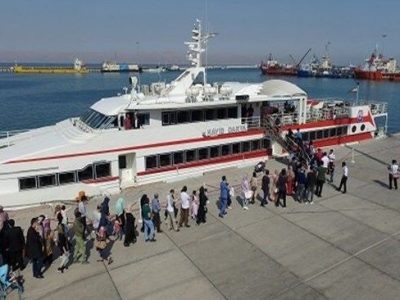 آغاز تردد دریایی زائران اربعین از بندر خرمشهر به بصره از ۱۰
مرداد