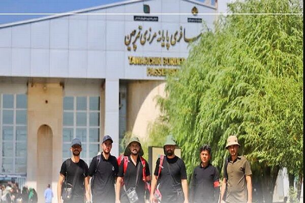 آغاز تردد رسمی ناوگان مسافری آذربایجان‌ غربی به اربیل برای
نخستین‌ بار