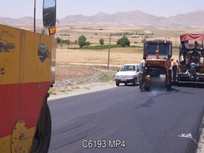 آغاز عملیات بهسازی و روکش آسفالت راه‌های شهرستان کبودرآهنگ
با تخصیص بیش از ۲۰۰ میلیارد تومان