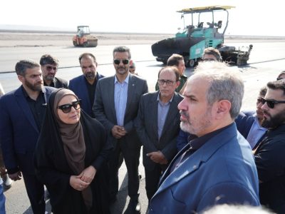 بازدید وزیر راه و شهرسازی از فرودگاه بم/ آغاز پروازها از
هفته دولت 