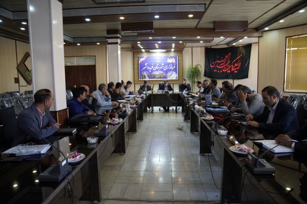 ببینید| برگزاری جلسه شورای مسکن شهرستان فریدونشهر و بازدید
میدانی از پروژه‌های حوزه راه و شهرسازی