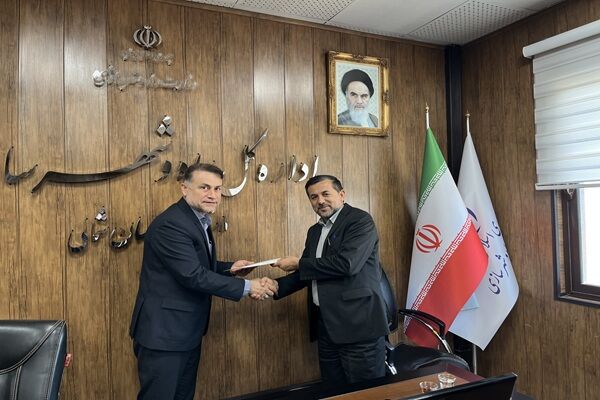 ببینید | تفاهم‌نامه همکاری مشترک بین راه و شهرسازی خراسان
شمالی و دستگاه های بهره بردار در حوزه بازآفرینی شهری امضا
شد