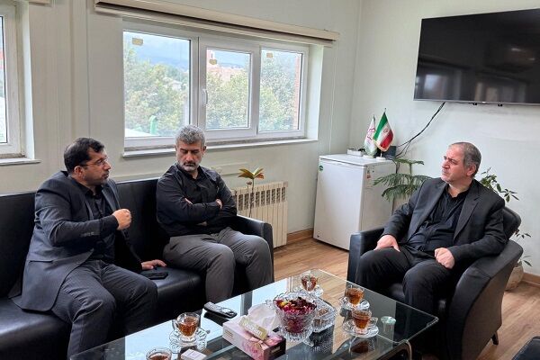 ببینید | حضور مدیر کل بازرسی استانداری گلستان در اداره کل
راه و شهرسازی گلستان و پاسخگویی بی‌واسطه به مردم