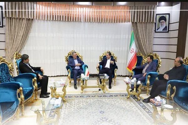 ببینید| دیدار معاون راهداری سازمان راهداری ‌حمل و نقل جاده
ای با استاندار آذربایجان‌غربی