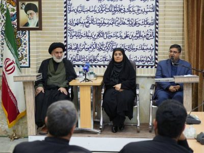 تلاش می‌کنیم ریل‌گذاری راه‌آهن شهرکرد- سفیددشت- مبارکه-
اصفهان به سرانجام برسد