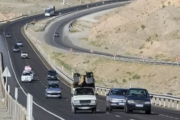 ثبت بیش از ۶۱ هزار تردد در محورهای چهارمحال و
بختیاری/ محور شهرکرد – فرخشهر پرترددترین مسیر